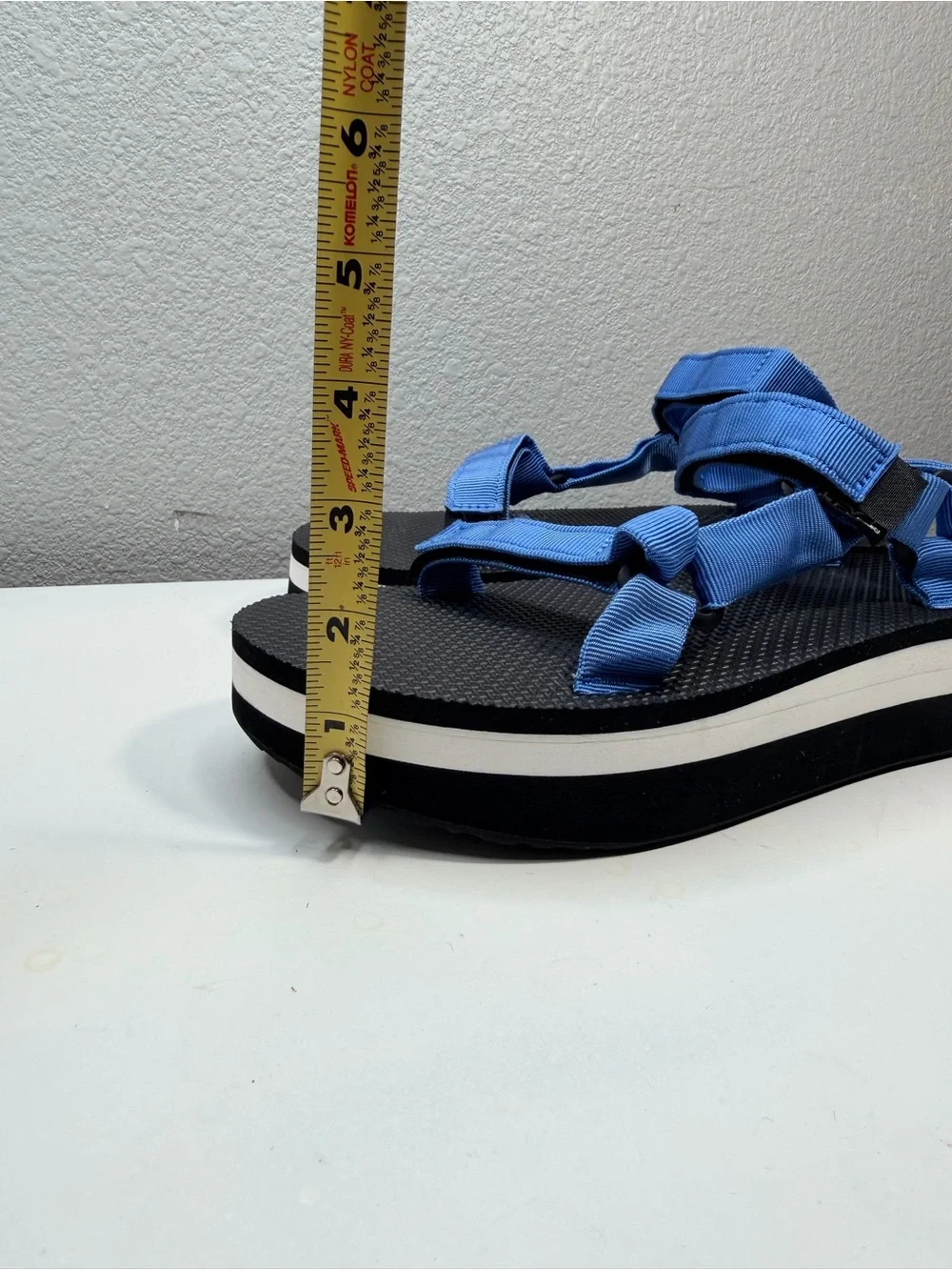 Teva Flatform Universal Strappy Sandals Blue White Black Size 9 LIKE NEW